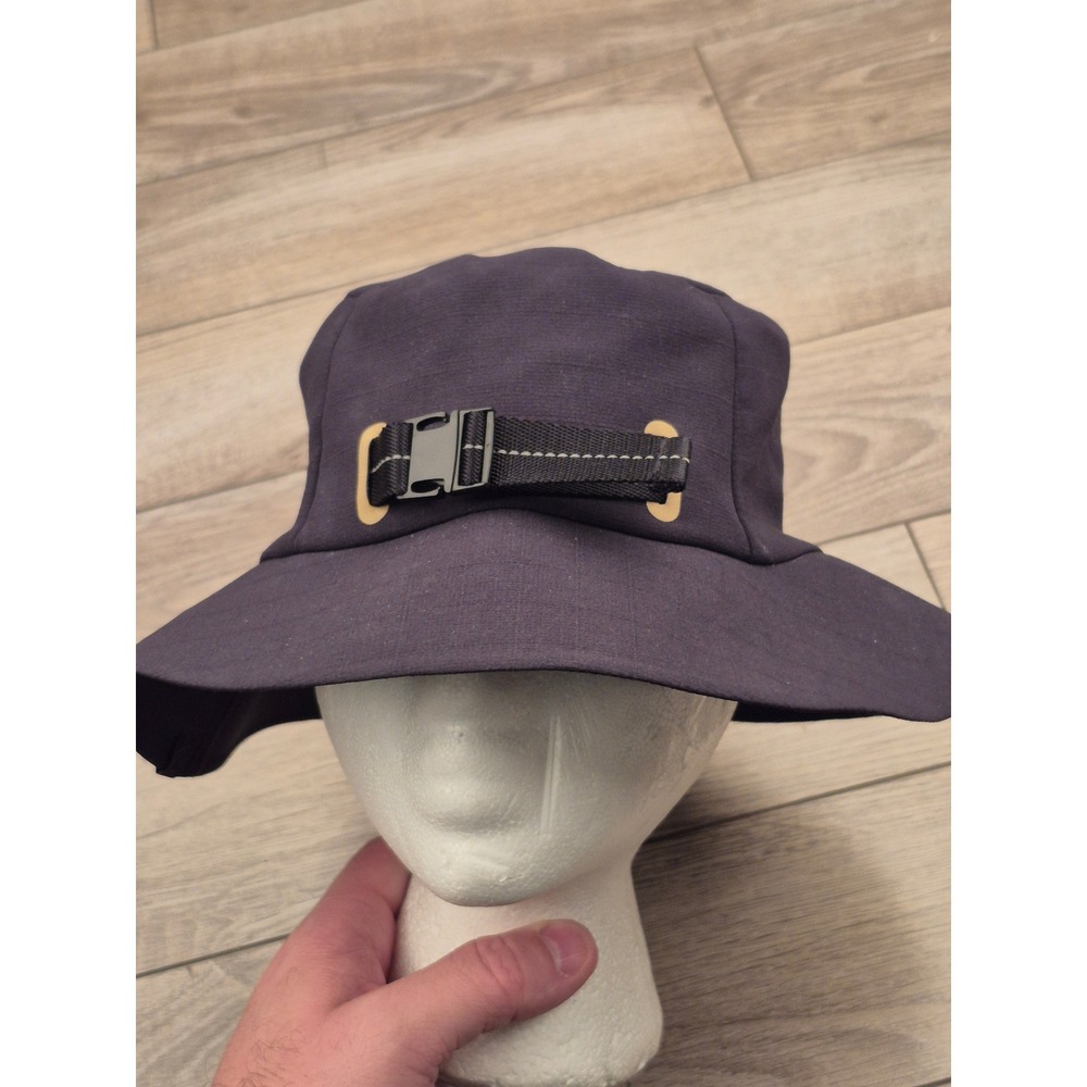 Lululemon Lab Womens Ripstop Bucket Hat‎ with Side Buckle and Chin Strap Grey